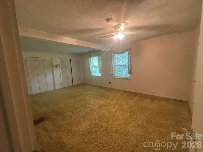 3250 Mount Pleasant Road, Concord, NC 28025.  MLS# CAR4383508, YatesRealty ID 26936. 