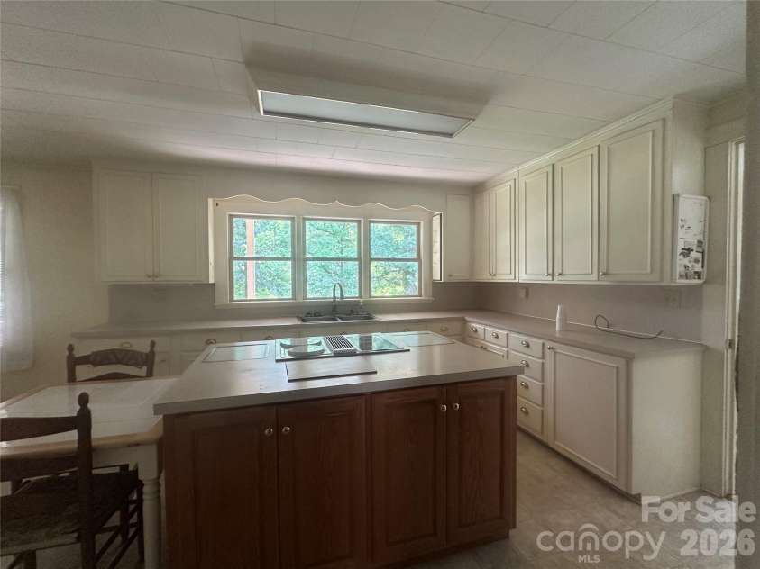 3250 Mount Pleasant Road, Concord, NC 28025.  MLS# CAR4383508, YatesRealty ID 26936. 