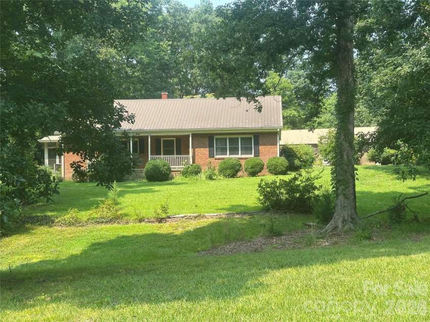 3250 Mount Pleasant Road, Concord, NC 28025.  MLS# CAR4383508, YatesRealty ID 26936. 