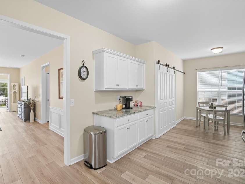 17436 Hawks View Drive, Indian Land, SC 29707.  MLS# CAR4309936, YatesRealty ID 26937. Kitchen to Breakfast Nook