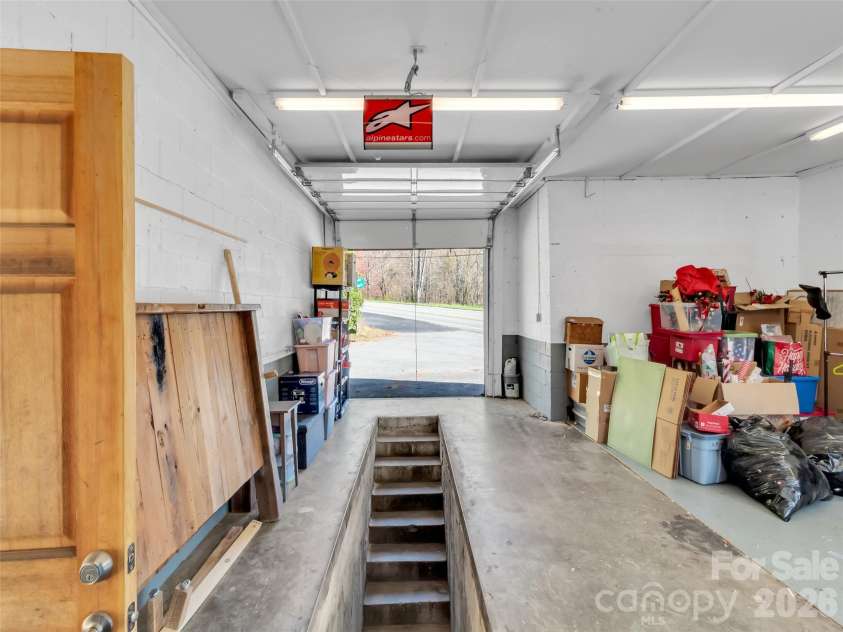 126 Arrowwood Way, Canton, NC 28716.  MLS# CAR4388452, YatesRealty ID 26938. 