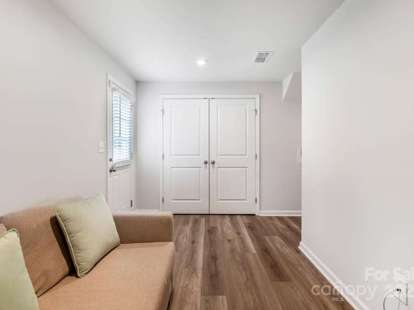 2051 Langer Street, Charlotte, NC 28214.  MLS# CAR4245334, YatesRealty ID 26938. Bonus room