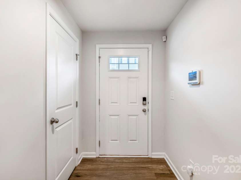 2051 Langer Street, Charlotte, NC 28214.  MLS# CAR4245334, YatesRealty ID 26938. Foyer