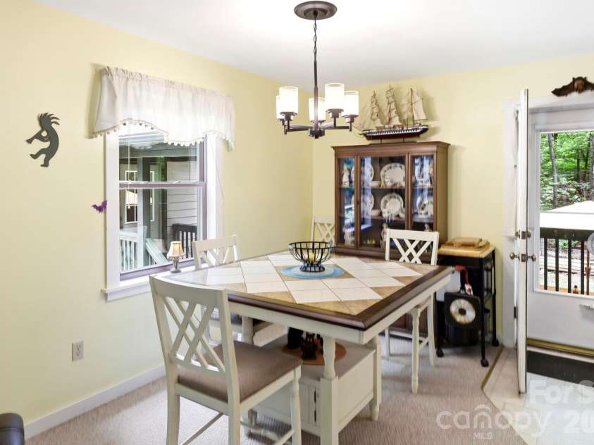 37 Pine Bluff Road, Hendersonville, NC 28792.  MLS# CAR4388445, YatesRealty ID 26939. 