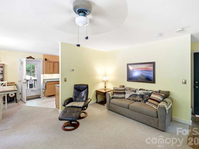 37 Pine Bluff Road, Hendersonville, NC 28792.  MLS# CAR4388445, YatesRealty ID 26939. 