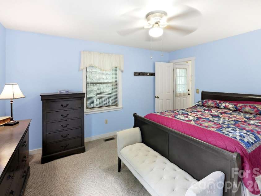 37 Pine Bluff Road, Hendersonville, NC 28792.  MLS# CAR4388445, YatesRealty ID 26939. 