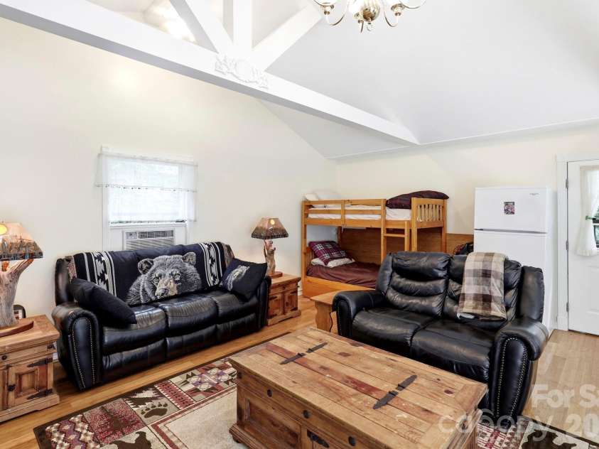 37 Pine Bluff Road, Hendersonville, NC 28792.  MLS# CAR4388445, YatesRealty ID 26939. 