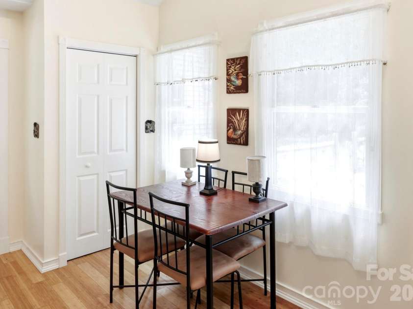 37 Pine Bluff Road, Hendersonville, NC 28792.  MLS# CAR4388445, YatesRealty ID 26939. 