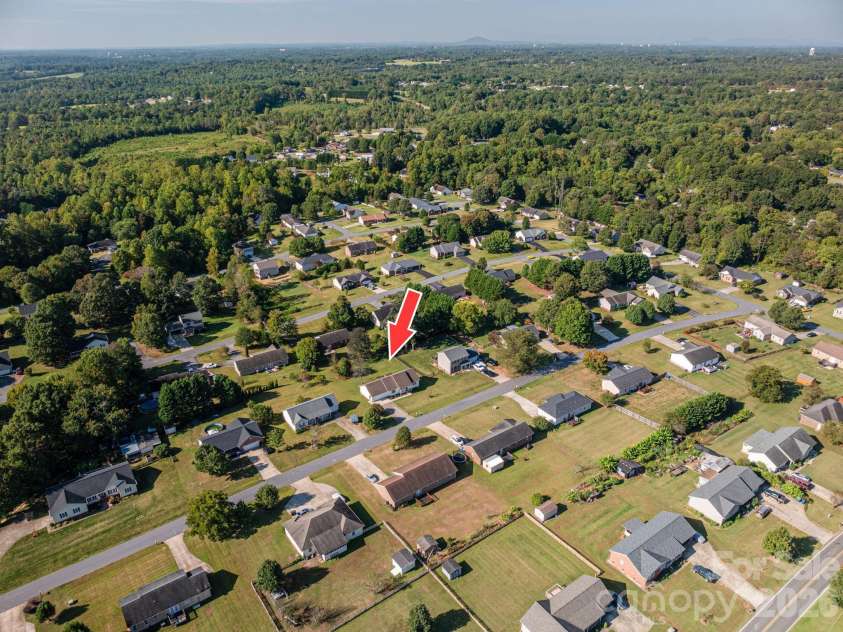 1371 Millrace Drive, Conover, NC 28613.  MLS# CAR4303255, YatesRealty ID 2694. Convenient Location