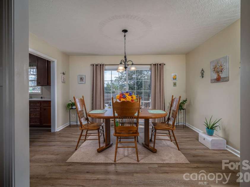 1371 Millrace Drive, Conover, NC 28613.  MLS# CAR4303255, YatesRealty ID 2694. Dining Room