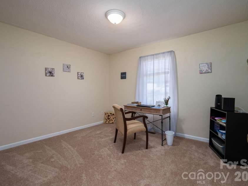 1371 Millrace Drive, Conover, NC 28613.  MLS# CAR4303255, YatesRealty ID 2694. New Carpet