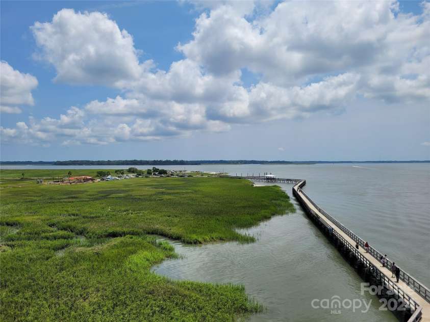 15 BayBreeze Lane, Beaufort, SC 29907.  MLS# CAR4193155, YatesRealty ID 2694. 