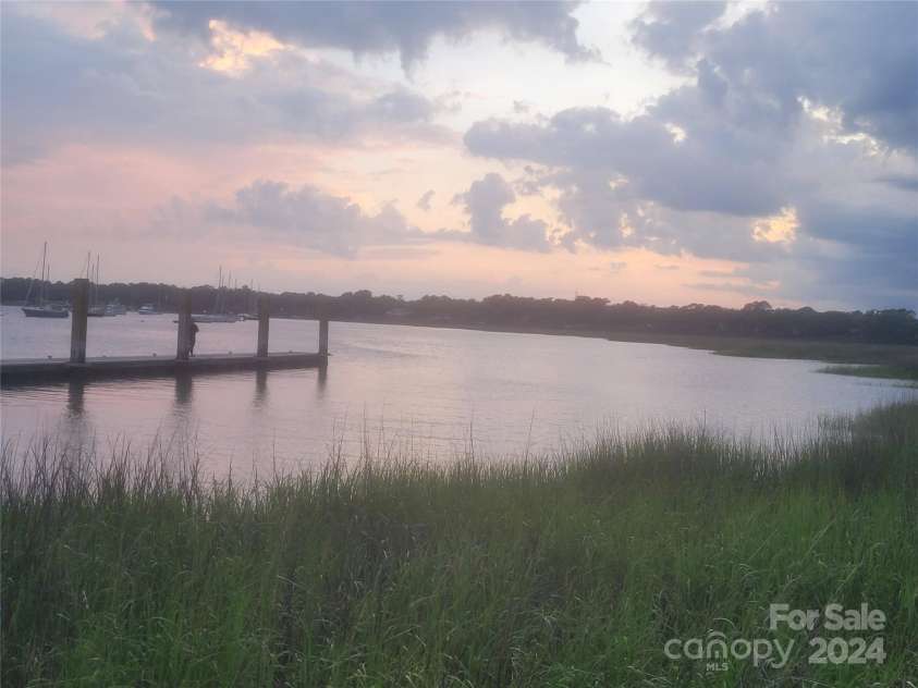 15 BayBreeze Lane, Beaufort, SC 29907.  MLS# CAR4193155, YatesRealty ID 2694. 