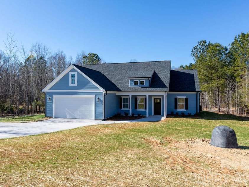 4018 Deerstone Lane, Clover, SC 29710.  MLS# CAR4298057, YatesRealty ID 2694. 