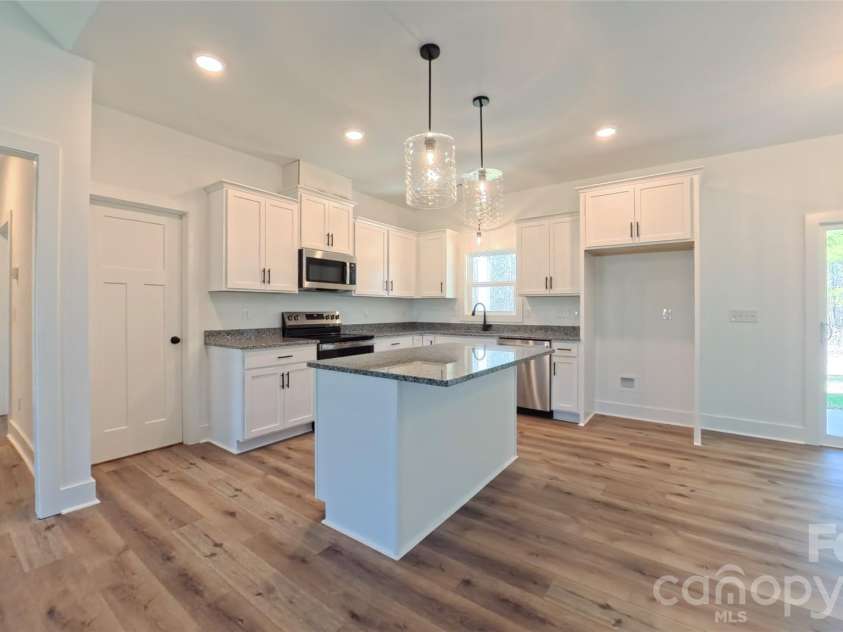 4018 Deerstone Lane, Clover, SC 29710.  MLS# CAR4298057, YatesRealty ID 2694. 