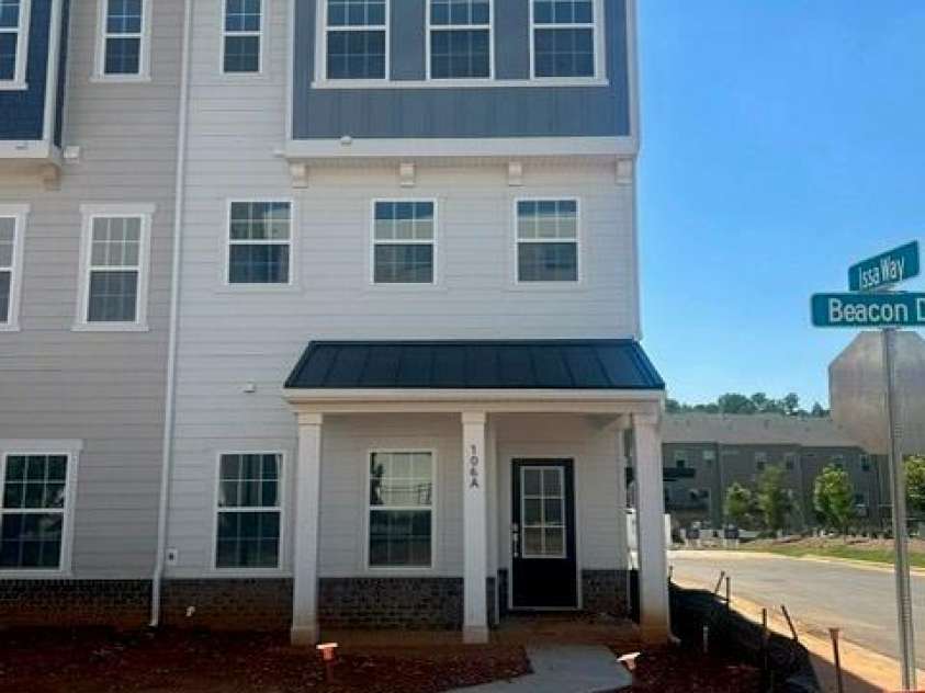 106 Nablus Trail, Mooresville, NC 28117.  MLS# CAR4388466, YatesRealty ID 26941. 