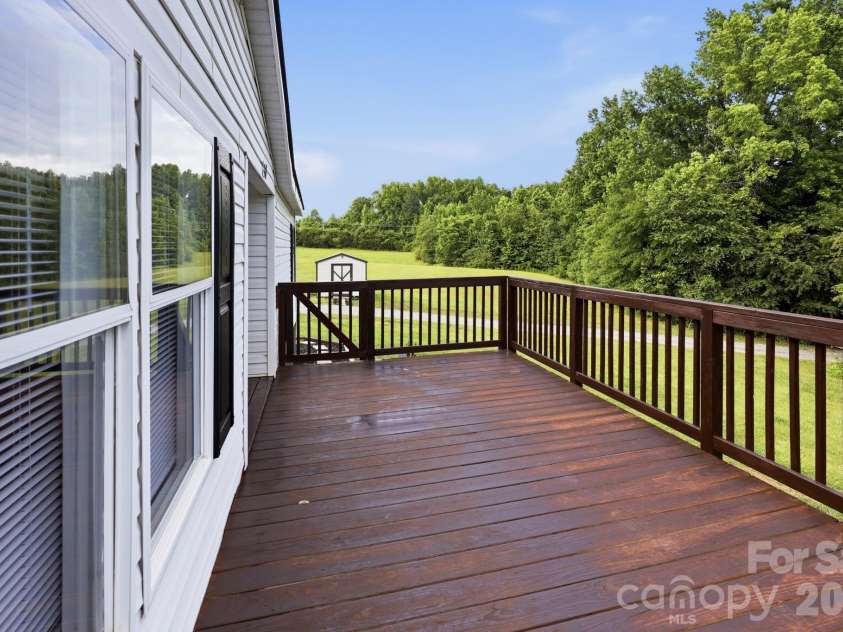 150 Pasture Trail, Rutherfordton, NC 28139.  MLS# CAR4388477, YatesRealty ID 26942. 