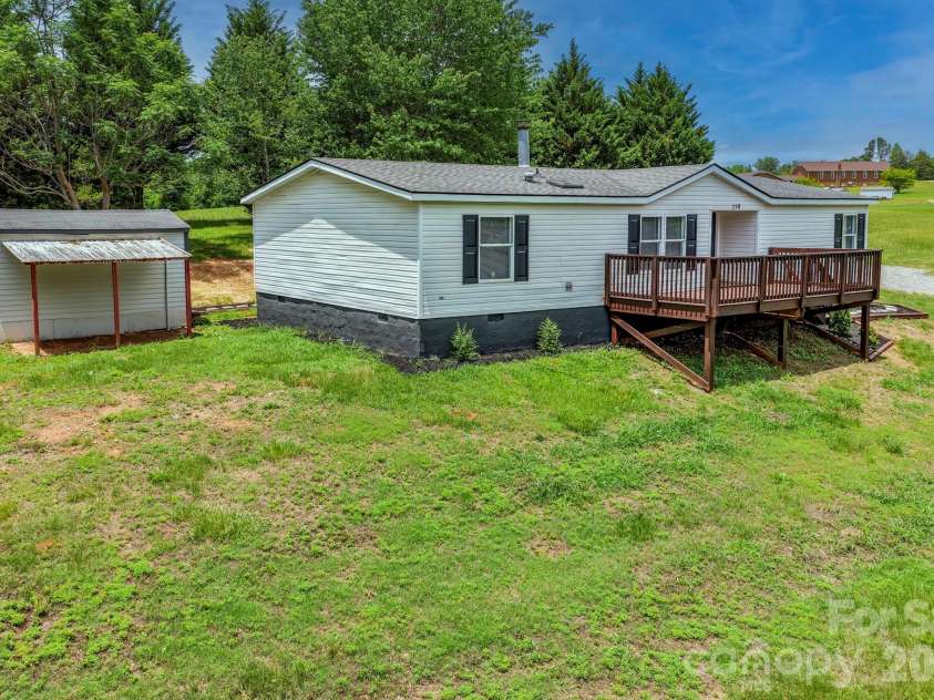 150 Pasture Trail, Rutherfordton, NC 28139.  MLS# CAR4388477, YatesRealty ID 26942. 