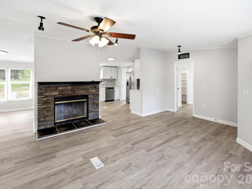 150 Pasture Trail, Rutherfordton, NC 28139.  MLS# CAR4388477, YatesRealty ID 26942. 