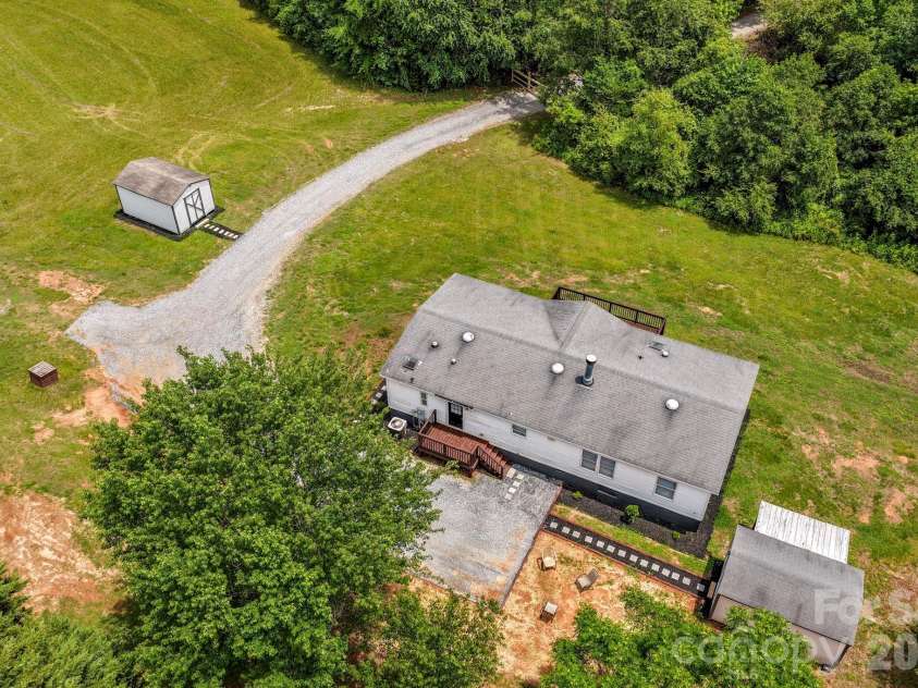 150 Pasture Trail, Rutherfordton, NC 28139.  MLS# CAR4388477, YatesRealty ID 26942. 