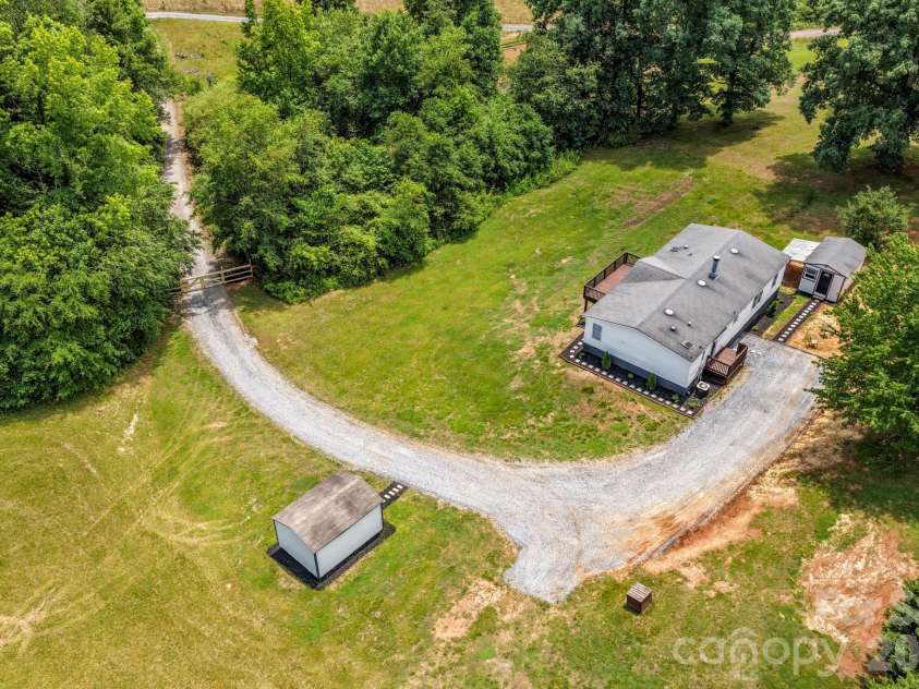 150 Pasture Trail, Rutherfordton, NC 28139.  MLS# CAR4388477, YatesRealty ID 26942. 
