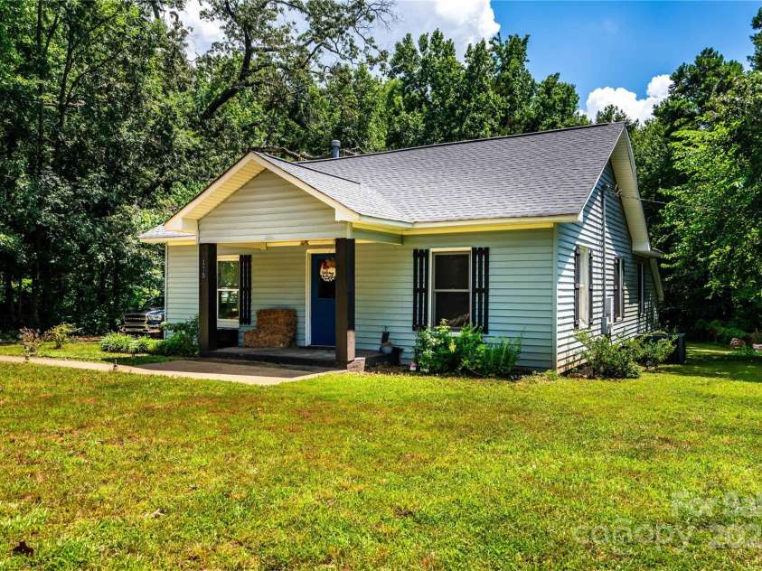 175 Shadow Spring Lane, Salisbury, NC 28144.  MLS# CAR4282292, YatesRealty ID 26943. 