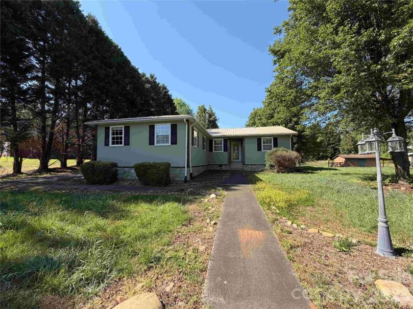 2076 Fork Drive, Morganton, NC 28655.  MLS# CAR4388512, YatesRealty ID 26943. 
