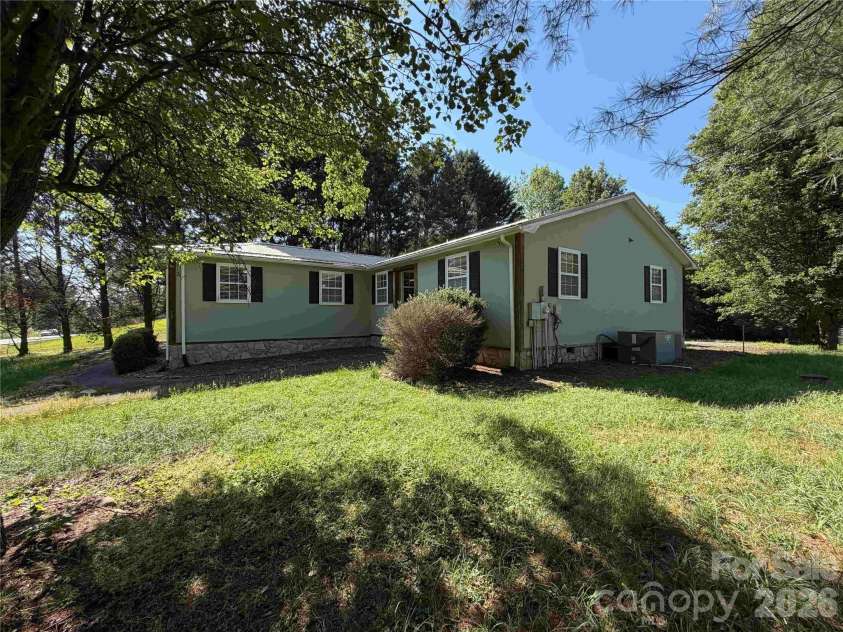 2076 Fork Drive, Morganton, NC 28655.  MLS# CAR4388512, YatesRealty ID 26943. 