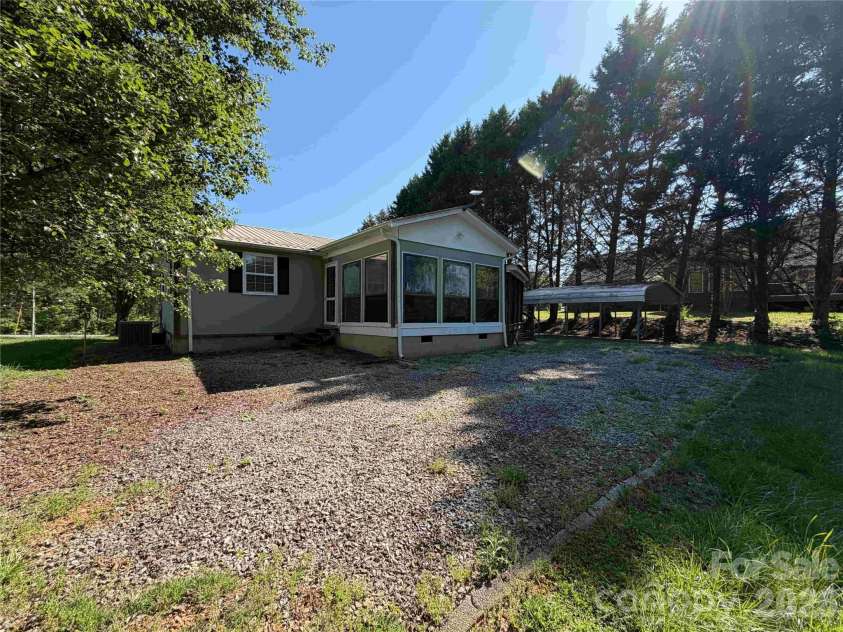 2076 Fork Drive, Morganton, NC 28655.  MLS# CAR4388512, YatesRealty ID 26943. 