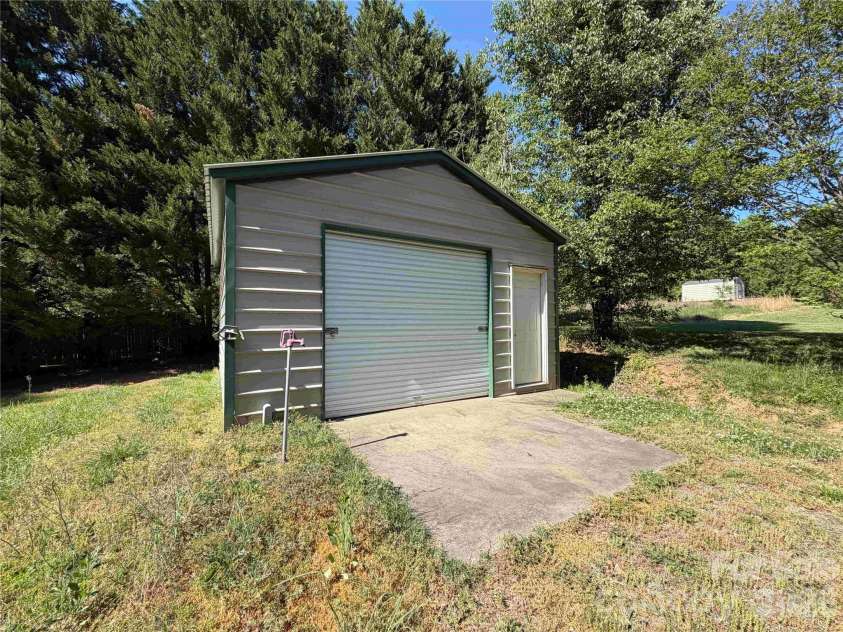 2076 Fork Drive, Morganton, NC 28655.  MLS# CAR4388512, YatesRealty ID 26943. 