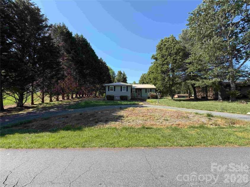 2076 Fork Drive, Morganton, NC 28655.  MLS# CAR4388512, YatesRealty ID 26943. 