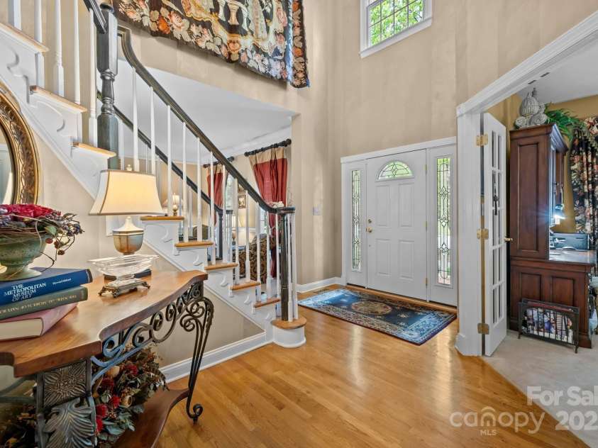 6914 Riesman Lane, Charlotte, NC 28210.  MLS# CAR4250968, YatesRealty ID 26944. 