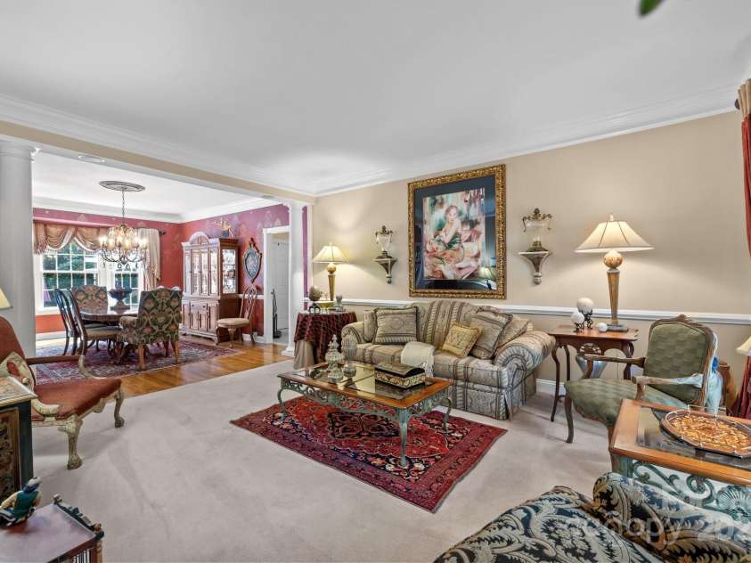 6914 Riesman Lane, Charlotte, NC 28210.  MLS# CAR4250968, YatesRealty ID 26944. 