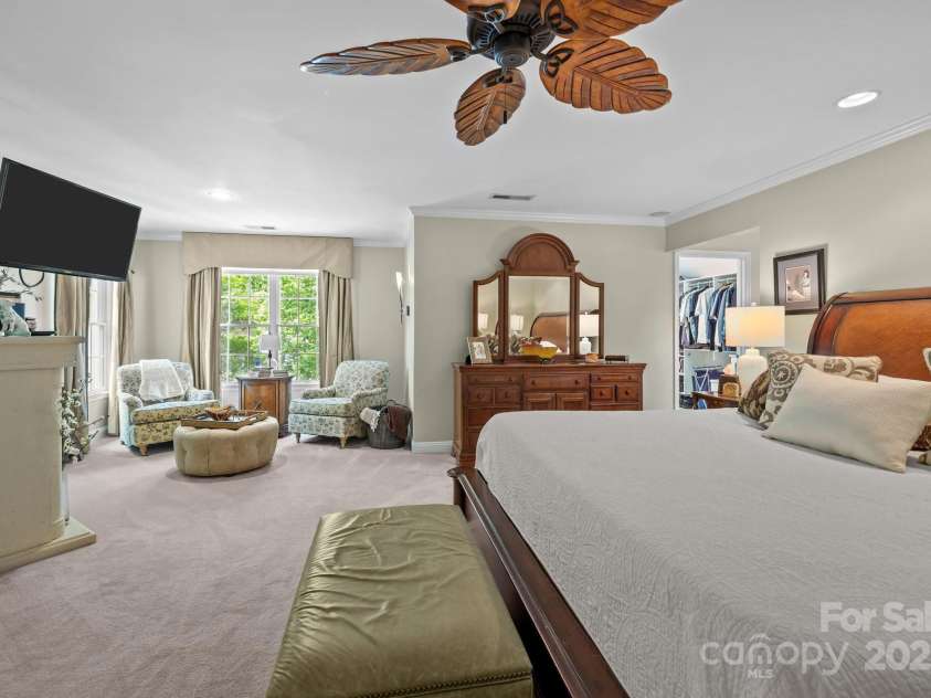 6914 Riesman Lane, Charlotte, NC 28210.  MLS# CAR4250968, YatesRealty ID 26944. 