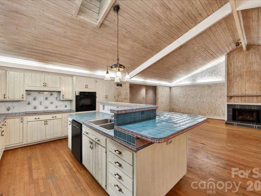 782 Bridgewood Drive, Rock Hill, SC 29732.  MLS# CAR4386903, YatesRealty ID 26944. 