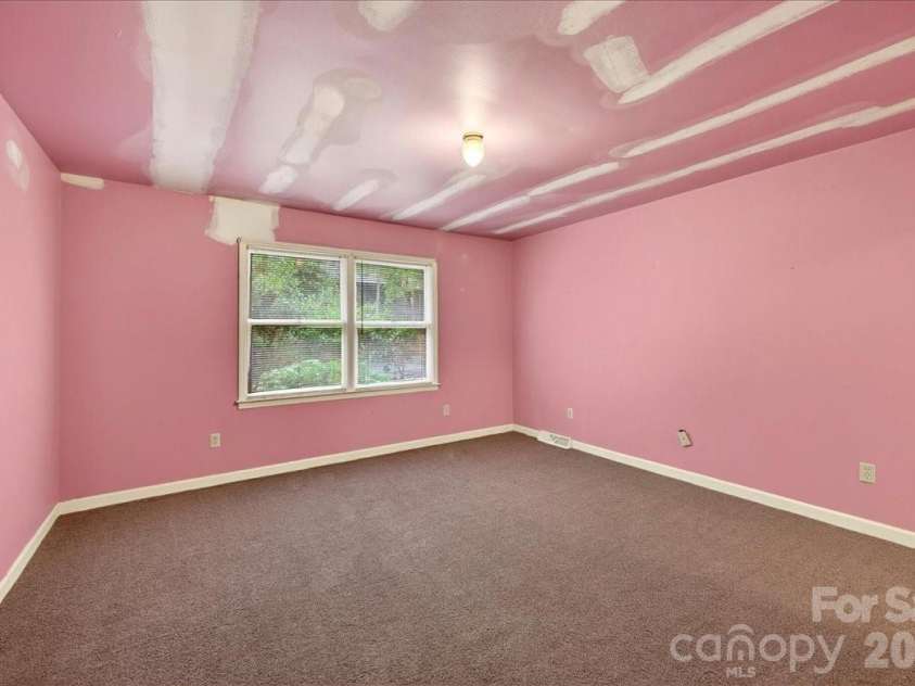 782 Bridgewood Drive, Rock Hill, SC 29732.  MLS# CAR4386903, YatesRealty ID 26944. 