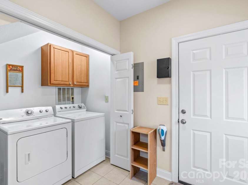 101 Devonshire Lane, Salisbury, NC 28146.  MLS# CAR4383089, YatesRealty ID 26945. 