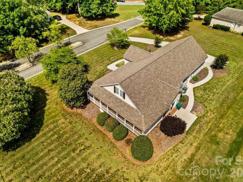 101 Devonshire Lane, Salisbury, NC 28146.  MLS# CAR4383089, YatesRealty ID 26945. 