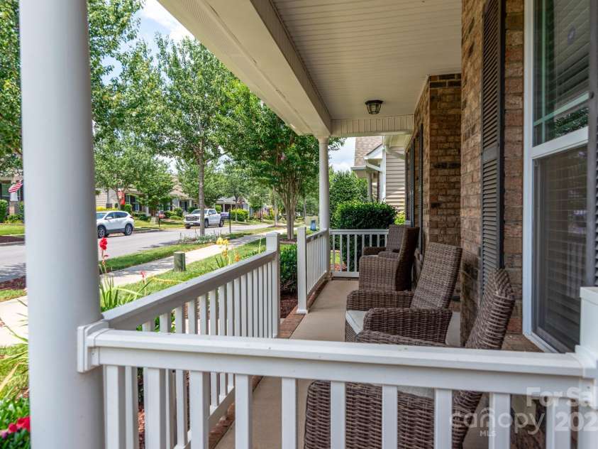 17745 Morehampton Avenue, Cornelius, NC 28031.  MLS# CAR4275439, YatesRealty ID 26945. 