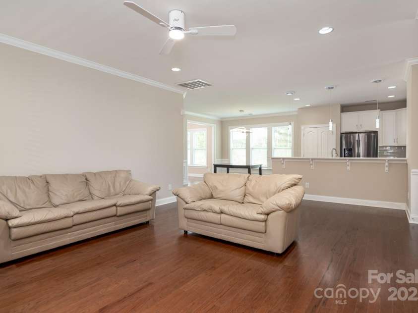 17745 Morehampton Avenue, Cornelius, NC 28031.  MLS# CAR4275439, YatesRealty ID 26945. 