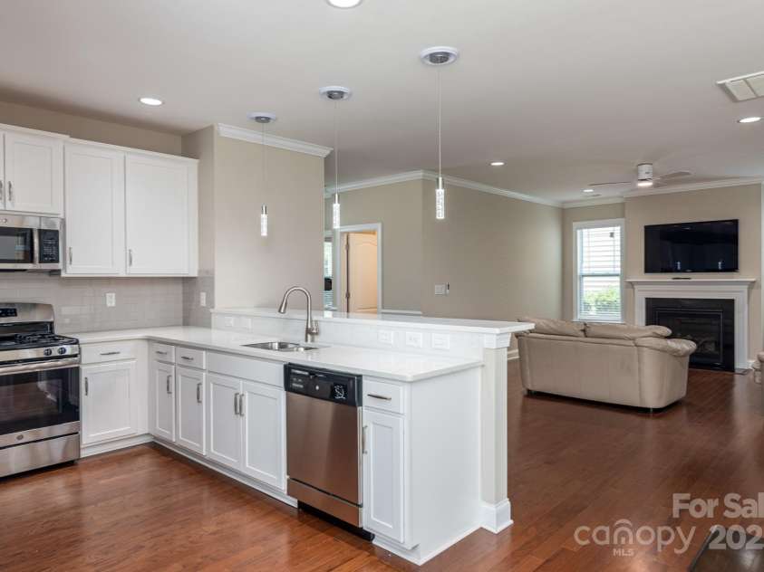 17745 Morehampton Avenue, Cornelius, NC 28031.  MLS# CAR4275439, YatesRealty ID 26945. 