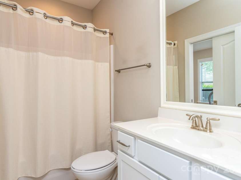 17745 Morehampton Avenue, Cornelius, NC 28031.  MLS# CAR4275439, YatesRealty ID 26945. 