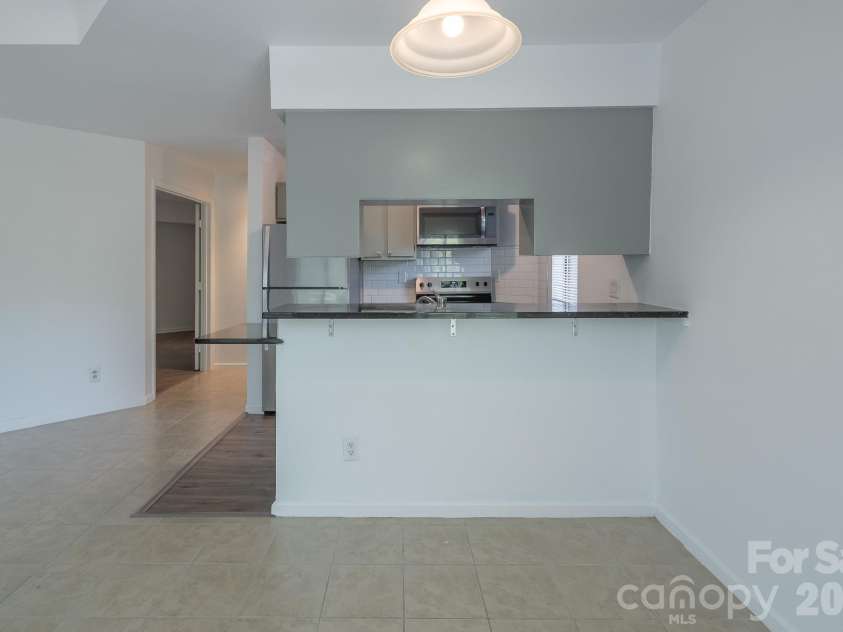 8216 Cedar Glen Drive, Charlotte, NC 28212.  MLS# CAR4386826, YatesRealty ID 26946. 