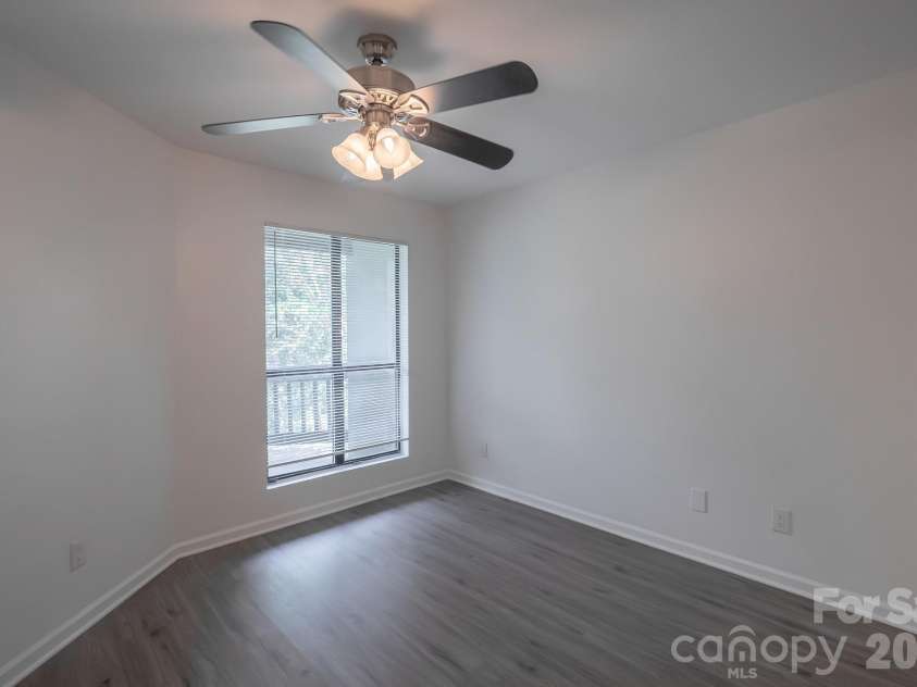 8216 Cedar Glen Drive, Charlotte, NC 28212.  MLS# CAR4386826, YatesRealty ID 26946. 