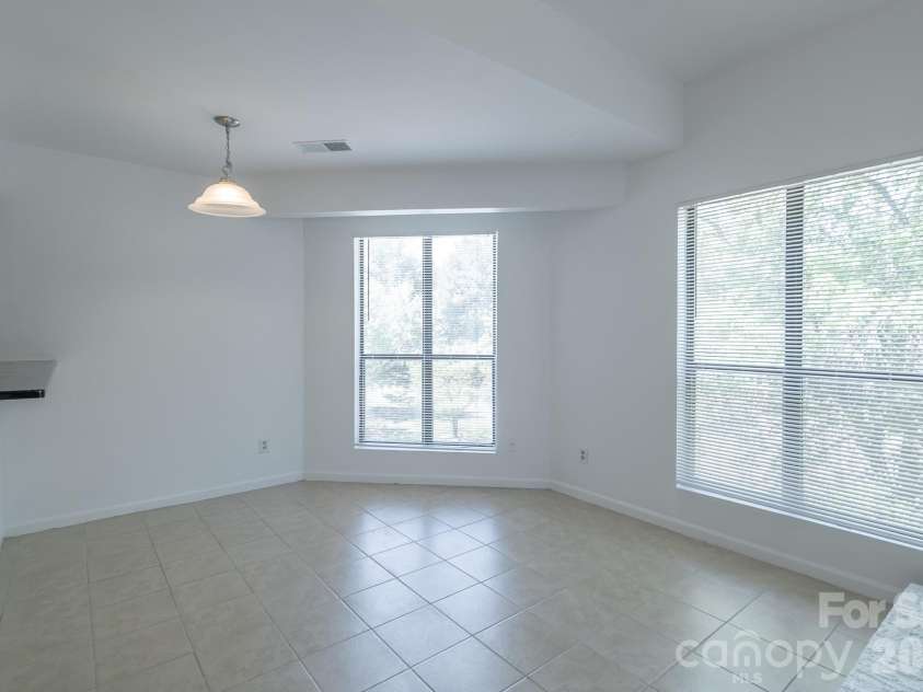 8216 Cedar Glen Drive, Charlotte, NC 28212.  MLS# CAR4386826, YatesRealty ID 26946. 