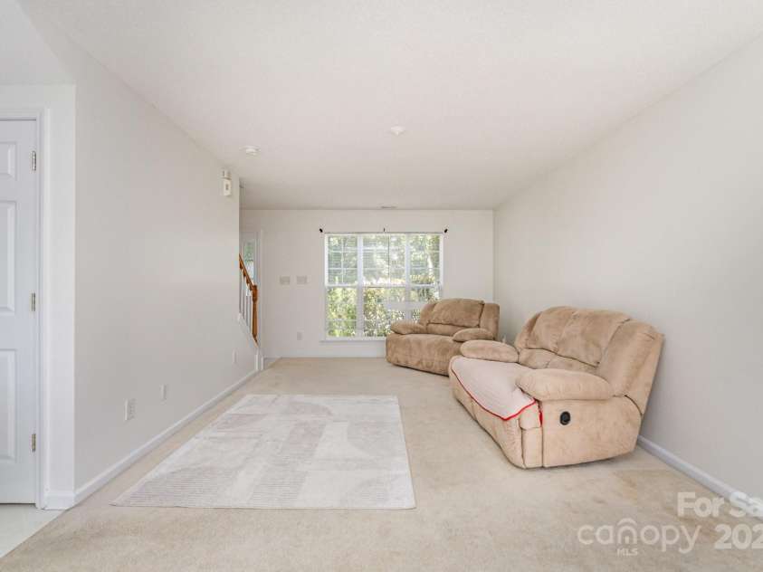 10506 Gold Pan Road, Charlotte, NC 28215.  MLS# CAR4280921, YatesRealty ID 26948. 