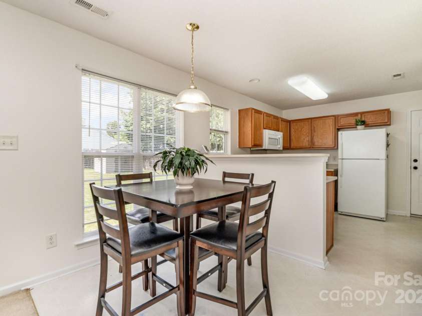 10506 Gold Pan Road, Charlotte, NC 28215.  MLS# CAR4280921, YatesRealty ID 26948. 