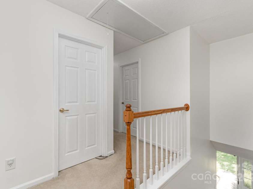 10506 Gold Pan Road, Charlotte, NC 28215.  MLS# CAR4280921, YatesRealty ID 26948. 