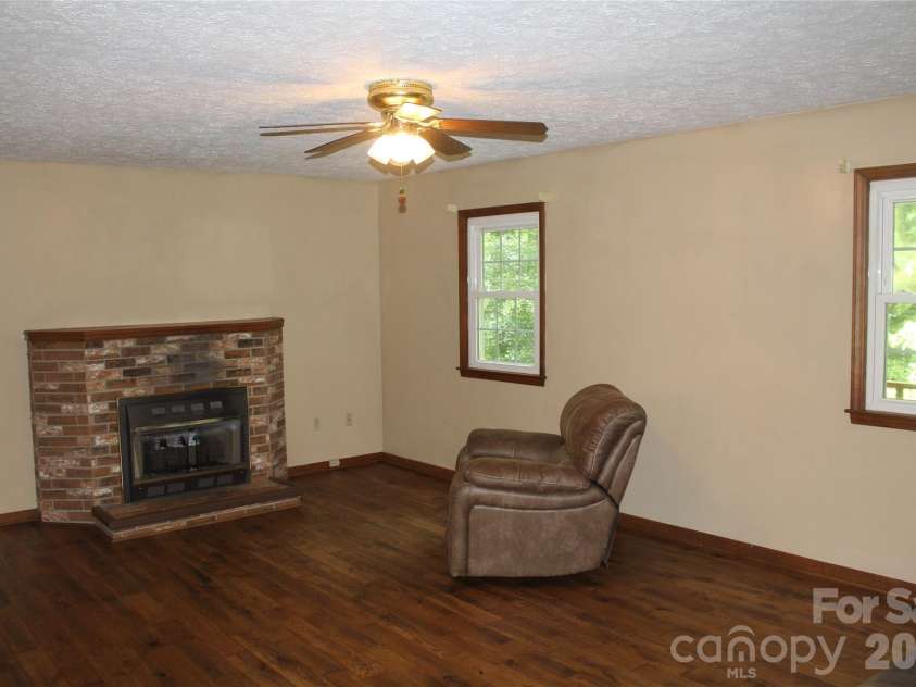 3505 Nelson Lane, Morganton, NC 28655.  MLS# CAR4386370, YatesRealty ID 26948. 