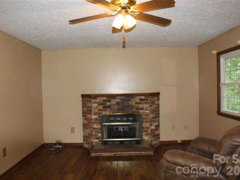 3505 Nelson Lane, Morganton, NC 28655.  MLS# CAR4386370, YatesRealty ID 26948. 